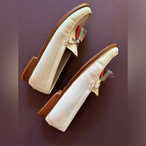 Weejuns classic leather loafers white w tassels G.H. Bass & Co. Cream 9.5 m